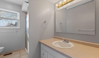 3123 N Hills Blvd, Adrian, MI 49221