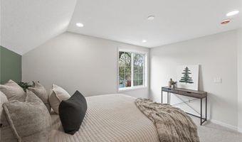 656 Madison St, Anoka, MN 55303