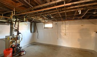 8422 RADFORD Ave, Alexandria, VA 22309