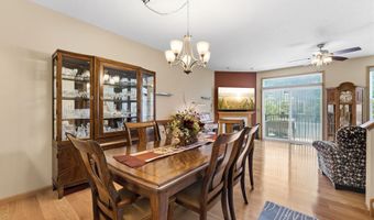 6738 158th St W, Apple Valley, MN 55124