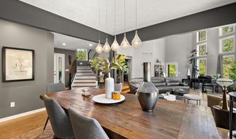 9820 Snow Pointe Dr SE, Alto, MI 49302