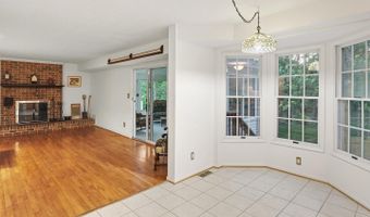 7304 WESTWIND Dr, Bowie, MD 20715