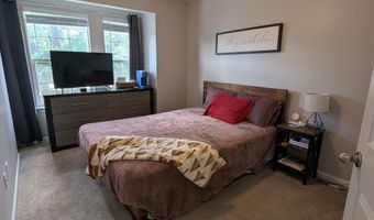 5181 BALLYCASTLE Cir, Alexandria, VA 22315
