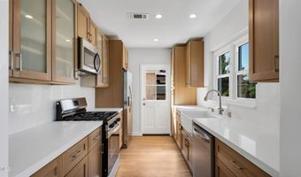 10437 Helendale Ave, Los Angeles, CA 91042
