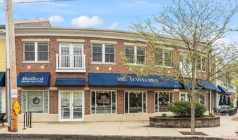 70 Great Rd B, Bedford, MA 01730