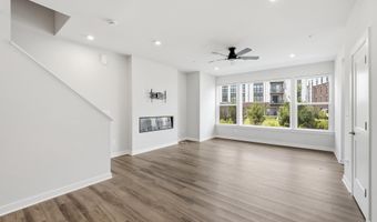 43732 TRANSIT Sq, Ashburn, VA 20147