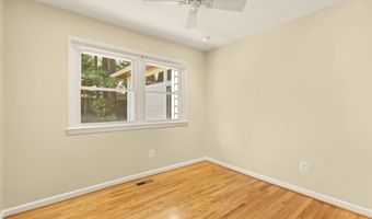 8407 GEORGIAN Way, Annandale, VA 22003
