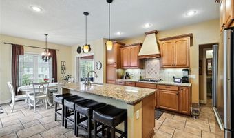 2001 NE Innsbruck Dr, Ankeny, IA 50021