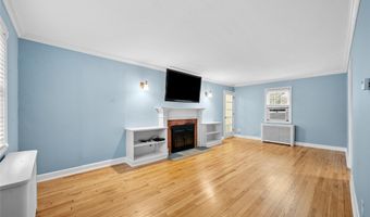 68 Prospect St, Amityville, NY 11701