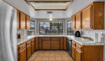12856 Morning Star Rd, Apple Valley, CA 92308