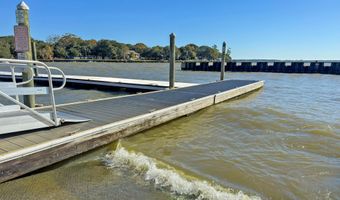 707 Butter Rd, Bonneau, SC 29431