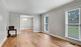 610 Summit Dr, Albany, GA 31707