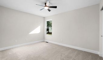 1440 Cedar Bluff Dr, Ballwin, MO 63021