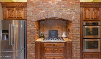 103 Bella Vista Dr, Brandon, MS 39042