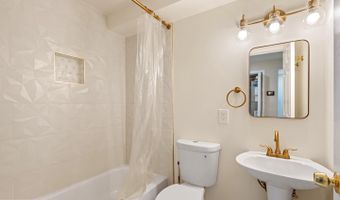 1018 11th St NE, Washington, DC 20002