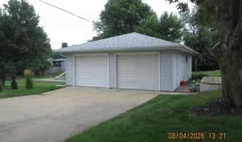 700 E 17th St, Atlantic, IA 50022