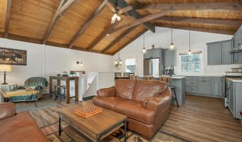 41 Tabor Cir, Albany, NH 03838