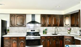 723 Mohawk St, Allentown, PA 18103