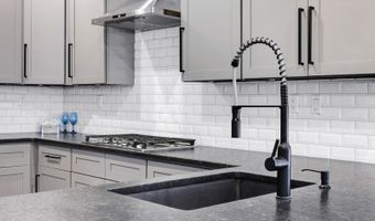 118 Routt St, Alamo Heights, TX 78209