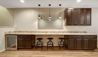 20405 SAVIN HILL Dr, Ashburn, VA 20147