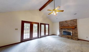 80 Hillcrest Estates Dr, Batesville, IN 47006