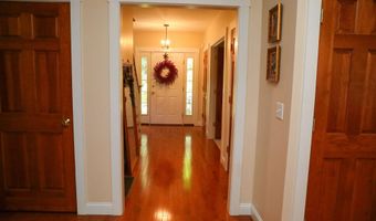 2 Parker Farm Ln, Amherst, NH 03031