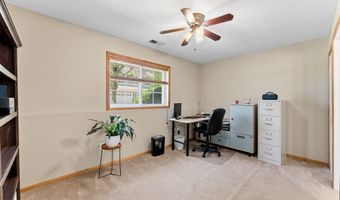 6738 158th St W, Apple Valley, MN 55124