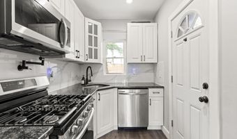 2504 N WATER St, Philadelphia, PA 19125