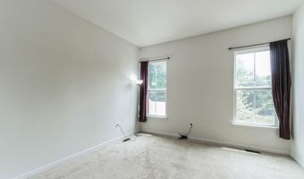 41673 MCMONAGLE Sq, Aldie, VA 20105