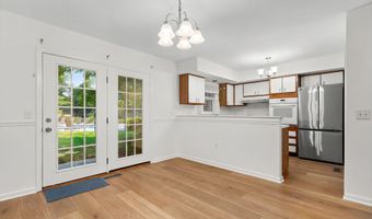 1 E Hayestown Rd 33, Danbury, CT 06811
