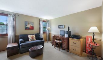 450 Eldridge Rd, Aurora, OH 44202