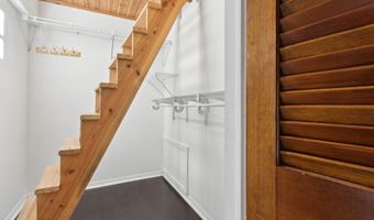 2058 BEACH Ave, Atlantic Beach, FL 32233