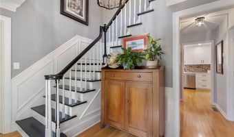 3774 Hunters Chase Ct, Peachtree Corners, GA 30096