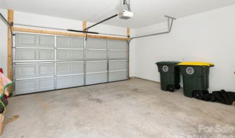 26 Walnut Springs Dr, Asheville, NC 28804