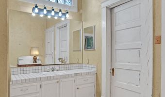 197 West, Batesville, MS 38606