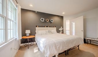 5 FOXVIEW Cir, Hockessin, DE 19707