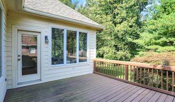 4498 Nottinghill Dr, Avon, IN 46123
