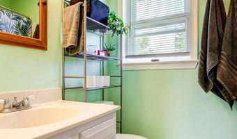 222 MILLER Rd, Akron, PA 17501