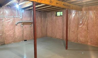 9 Crate Ln, Canaan, NH 03741