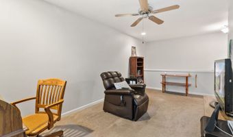 2854 Waterfront Ave, Algonquin, IL 60102