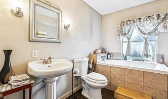 203 BROAD St, Belle Chasse, LA 70037