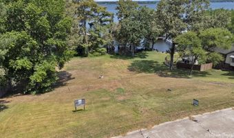 5617 S Lakeshore Dr, Shreveport, LA 71119