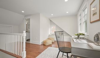 3118 17TH St N, Arlington, VA 22201