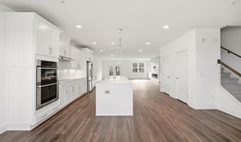 44824 TIVERTON Sq, Ashburn, VA 20147