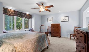 1900 E ORCHARD BLOSSOM Dr, Appleton, WI 54915