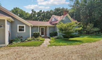 2473 Mt Hope Rd, Dodgeville, WI 53533