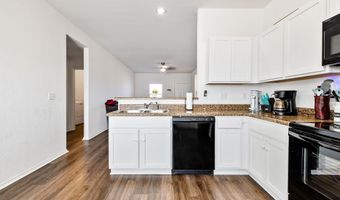 4033 Kings River Trl, Bauxite, AR 72011