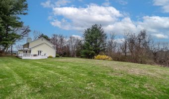 5 A Big Buck Ln, Brookfield, CT 06804
