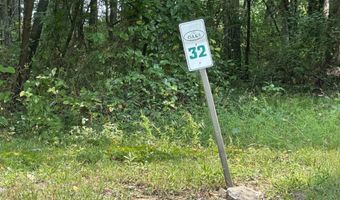 32 Oak Dr, Albright, WV 26519
