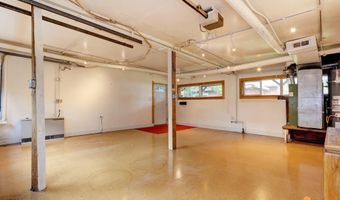 1558 E St, Anchorage, AK 99501